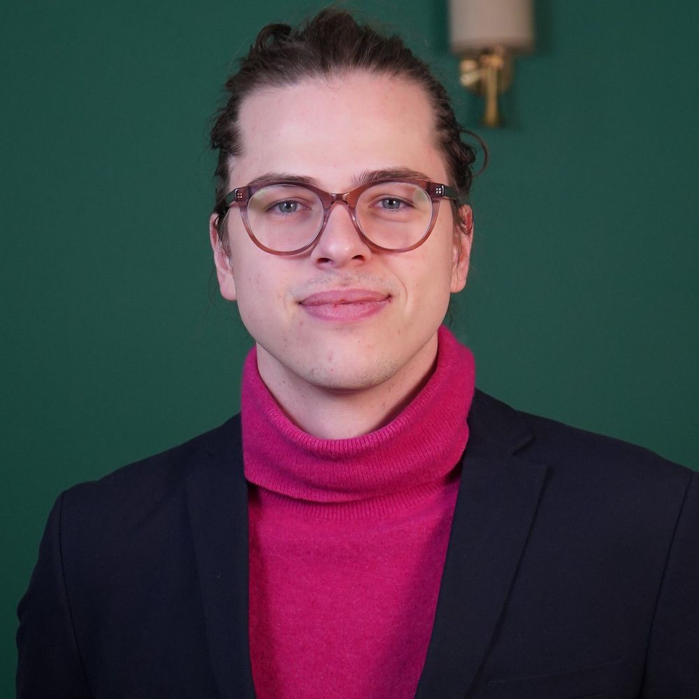 Pascal Bernhard
