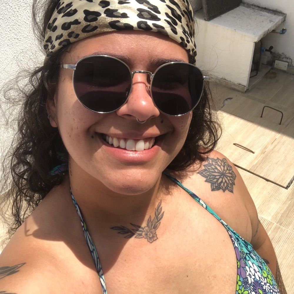 Mirele Carvalho 