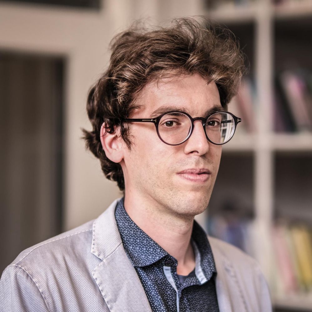 Massimiliano Simons