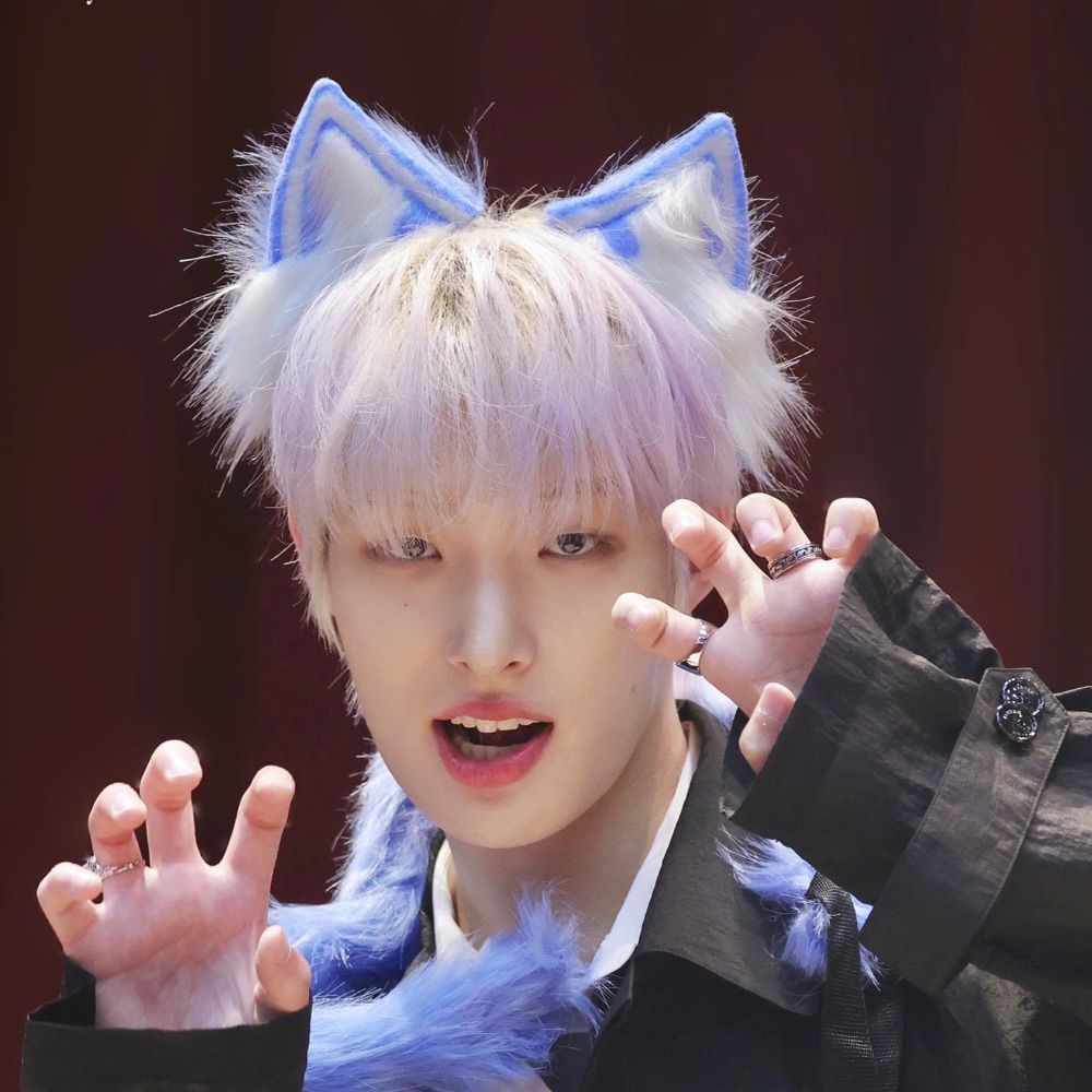 julie | ateez 