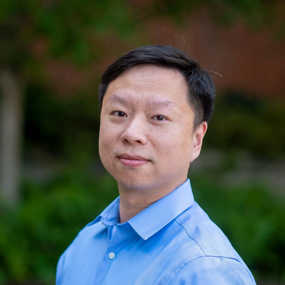 Leo Zhicheng Liu
