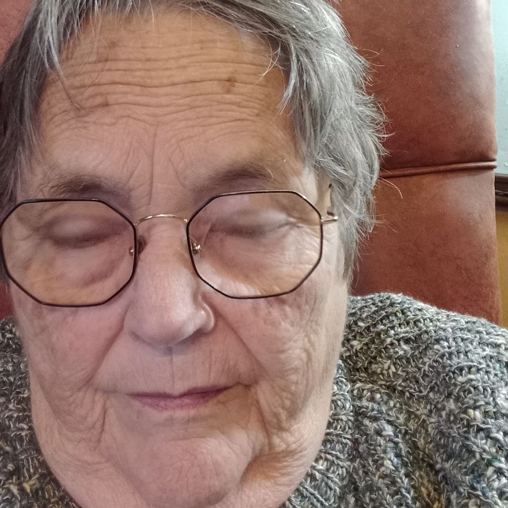 DOROTHY MILLER