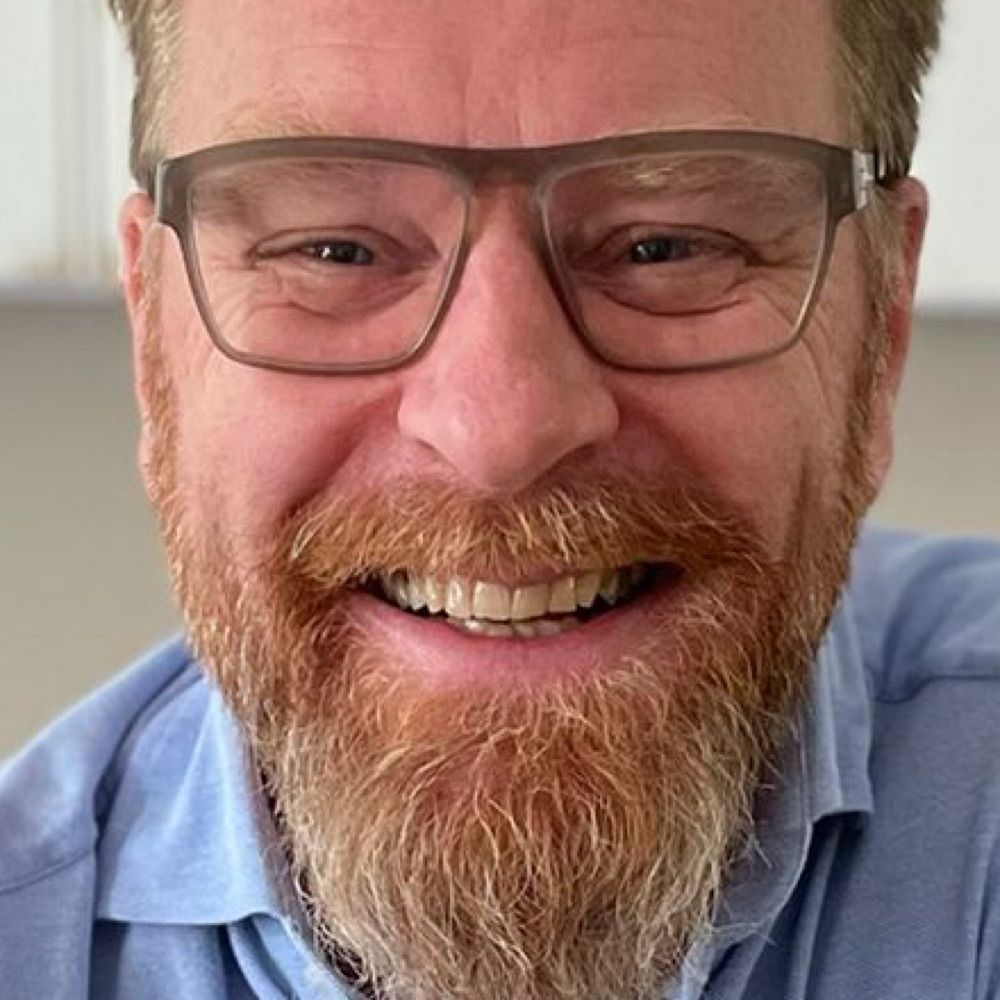 Peter Bakkum