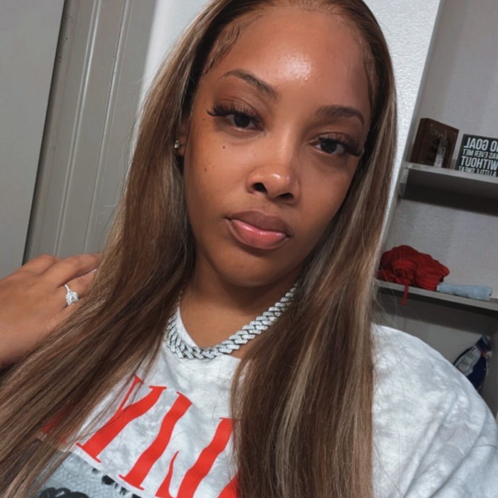 Nisha Dee