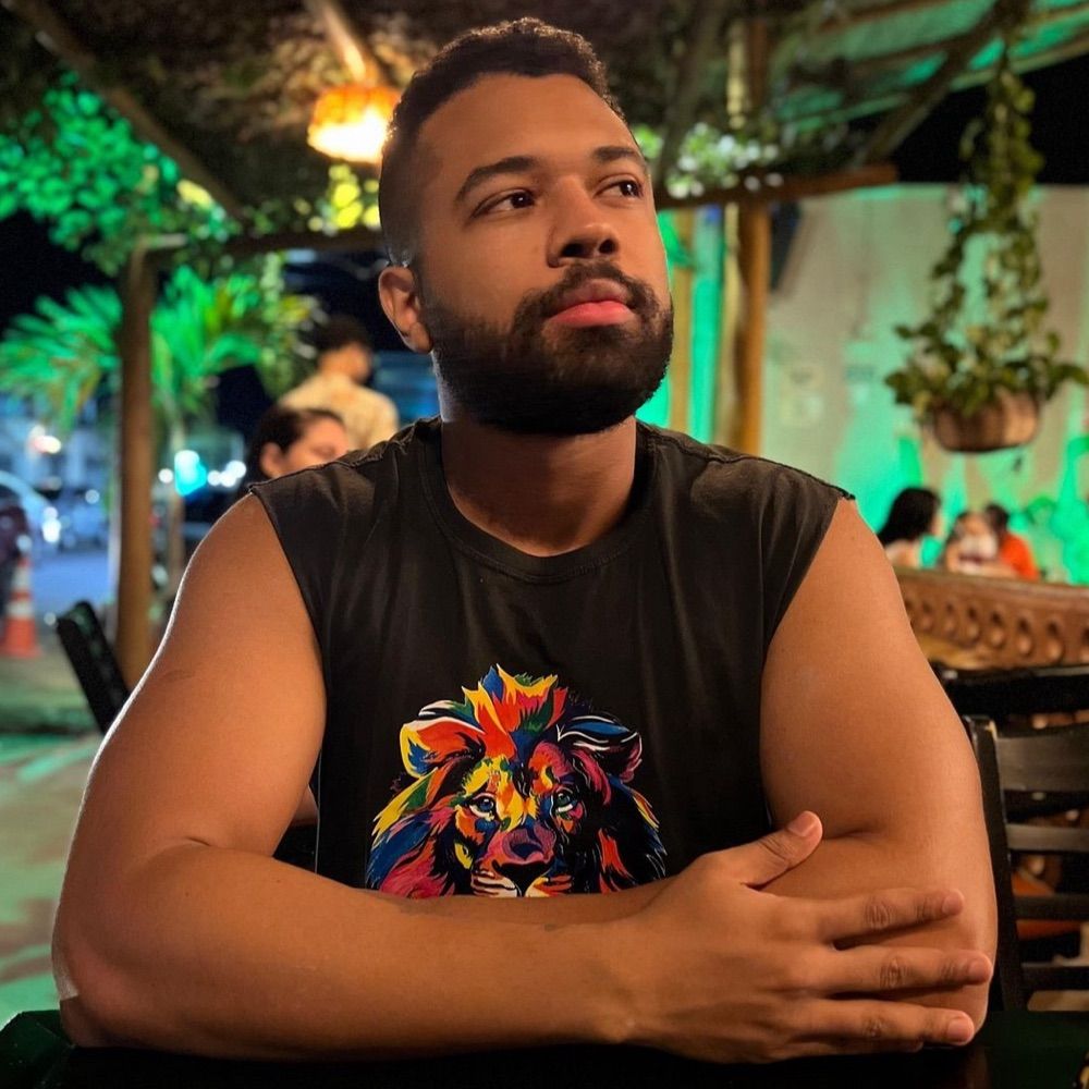 gif do pombo pulando do prédio