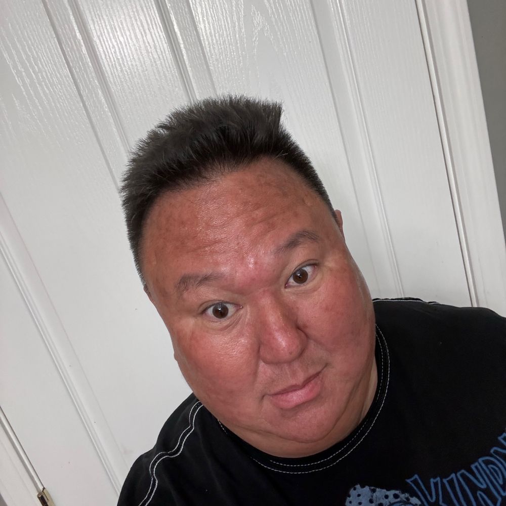 Eric T Lee