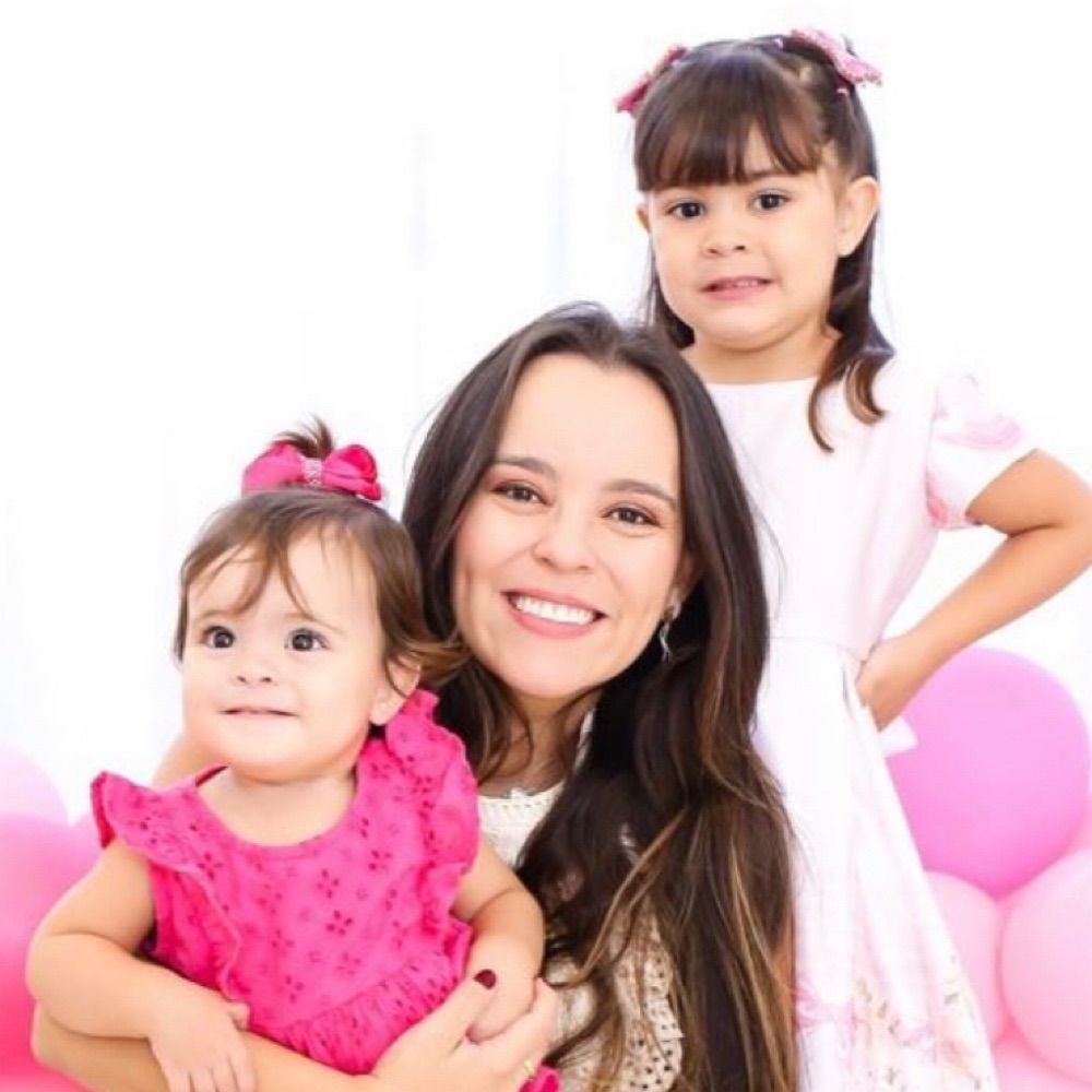 Camila Nobre Saltareli