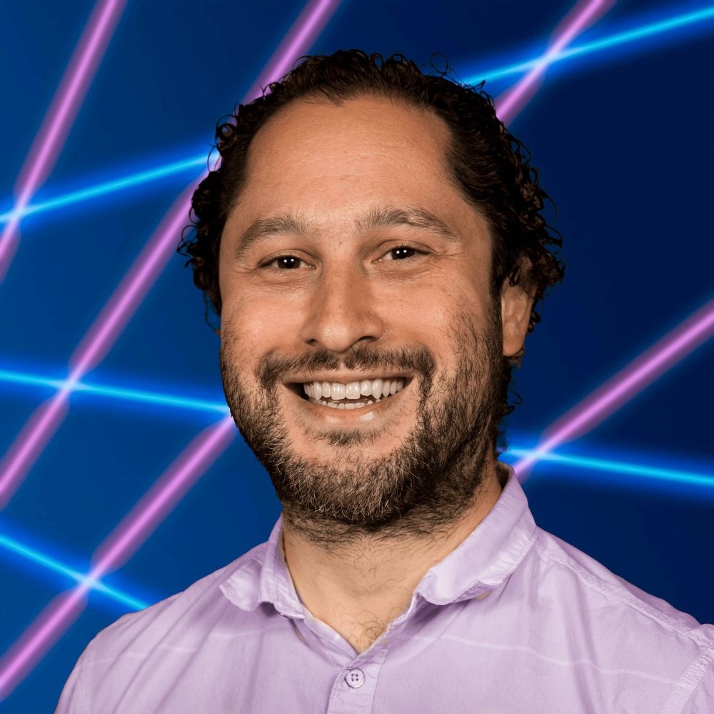 Chris de Almeida