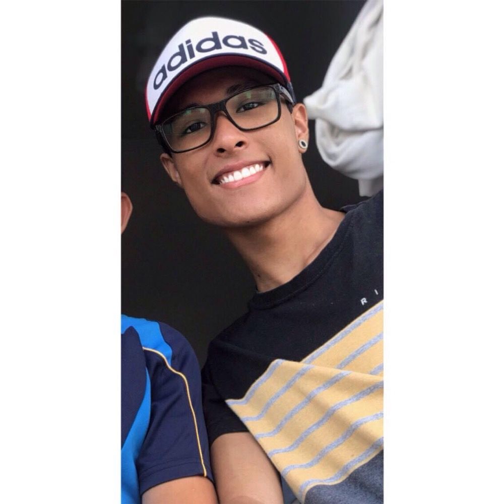 André