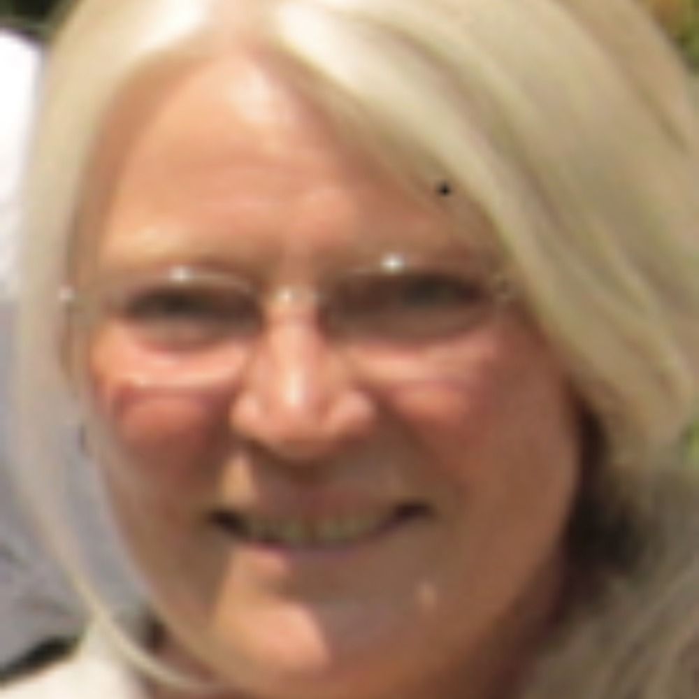 Anna Barry