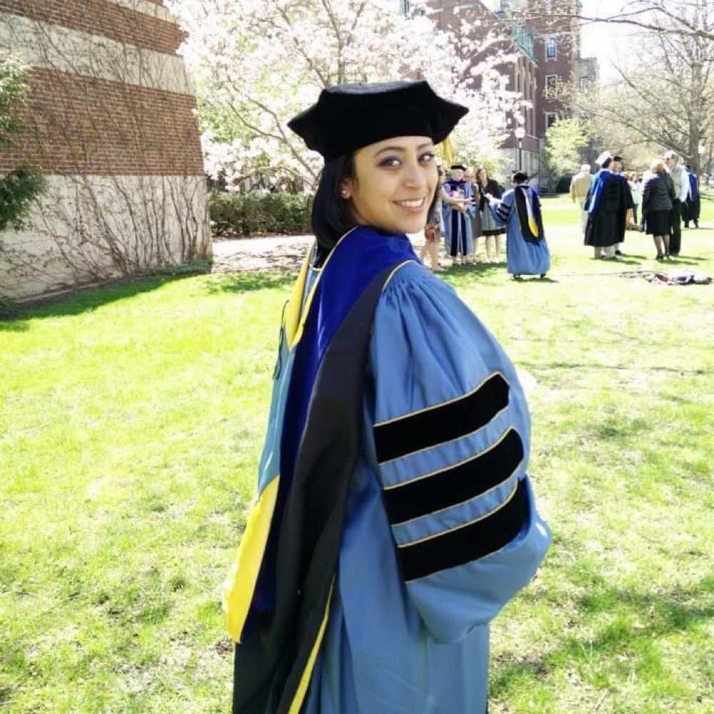 Dr. Lorena Medina Luna