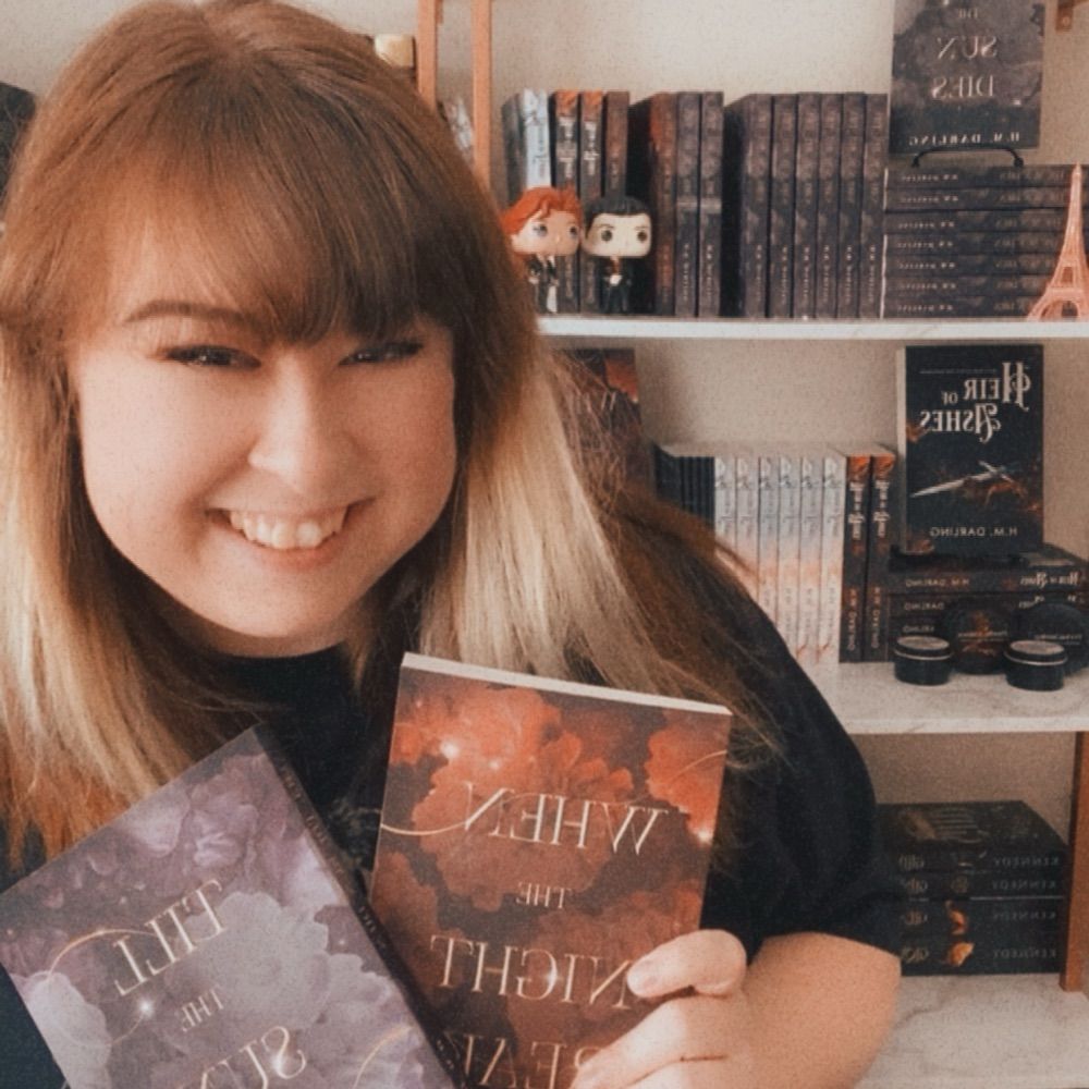 H.M. Darling - Romance Author