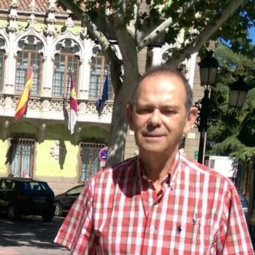 Eduardo G. Cueto