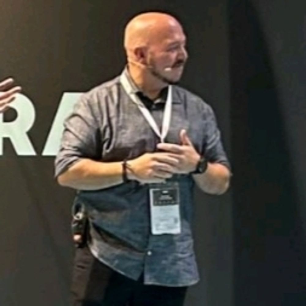 Raúl CR