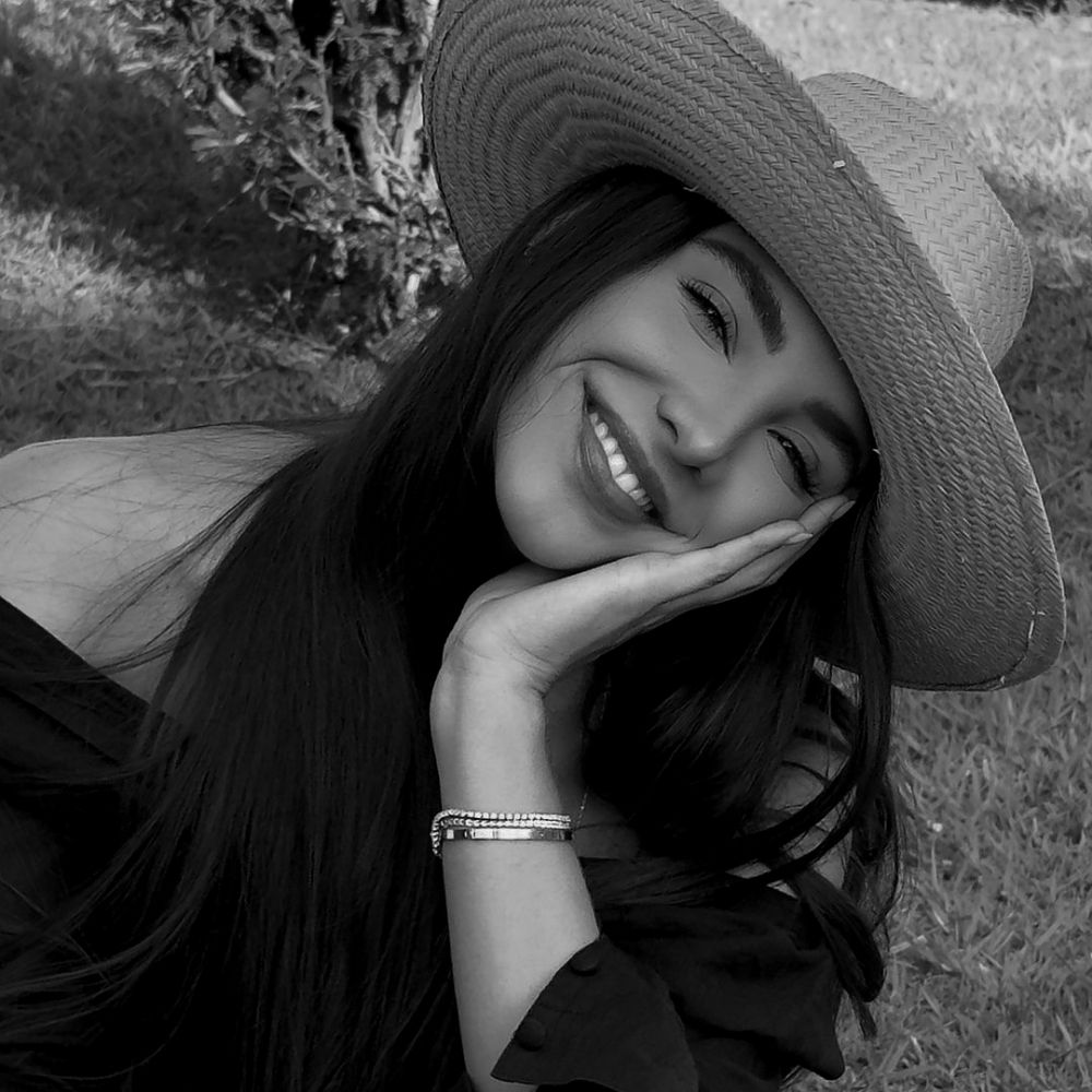 𝐀𝐧𝐧𝐞𝐥𝐢𝐬𝐞 𝐋𝐢𝐞̀𝐯𝐫𝐦𝐨𝐧𝐭. ღ
