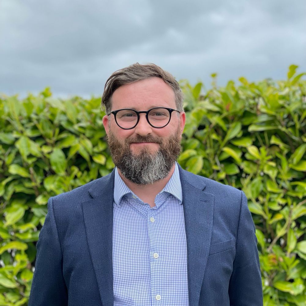 Dr Joe Roberts