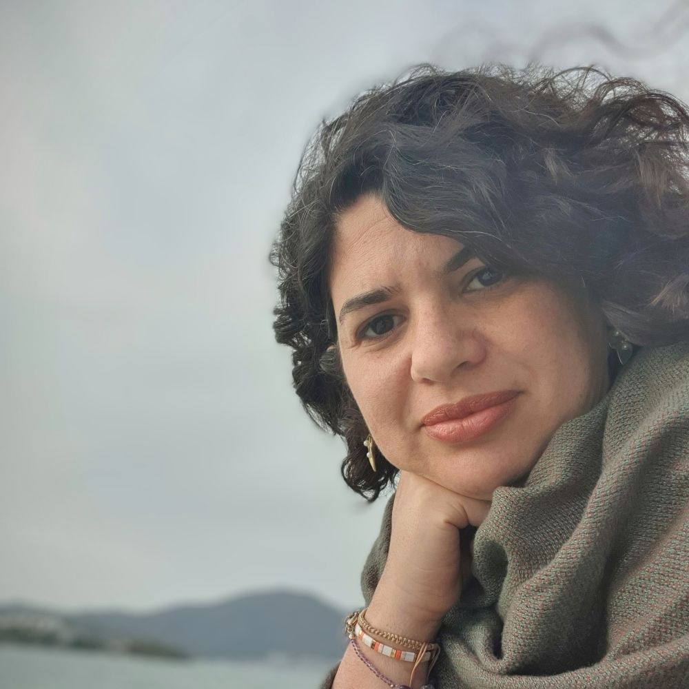Yaprak Özgür