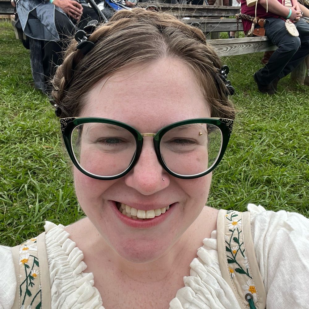 Maggie Albro