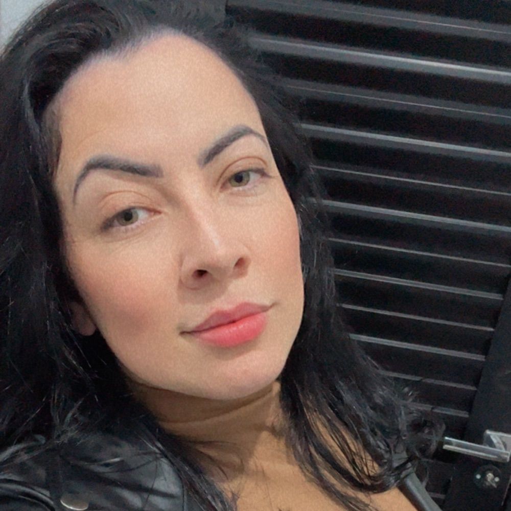 Leandra Paula