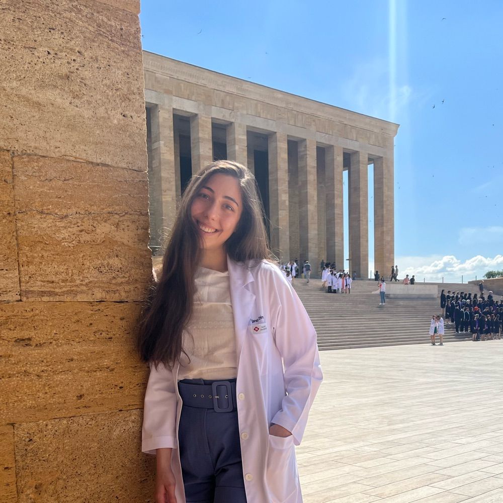 E. Janet Dinc, MD