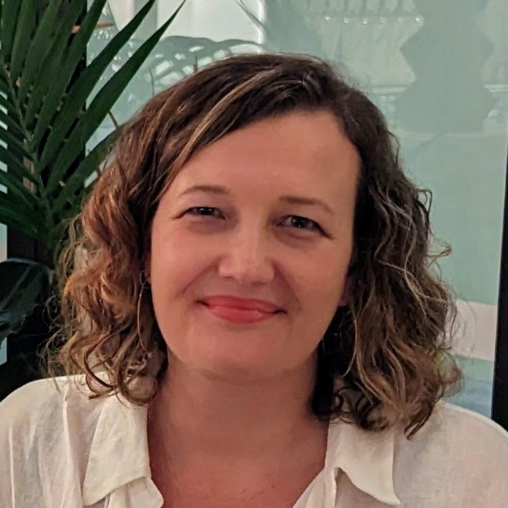 Shelley Hepworth