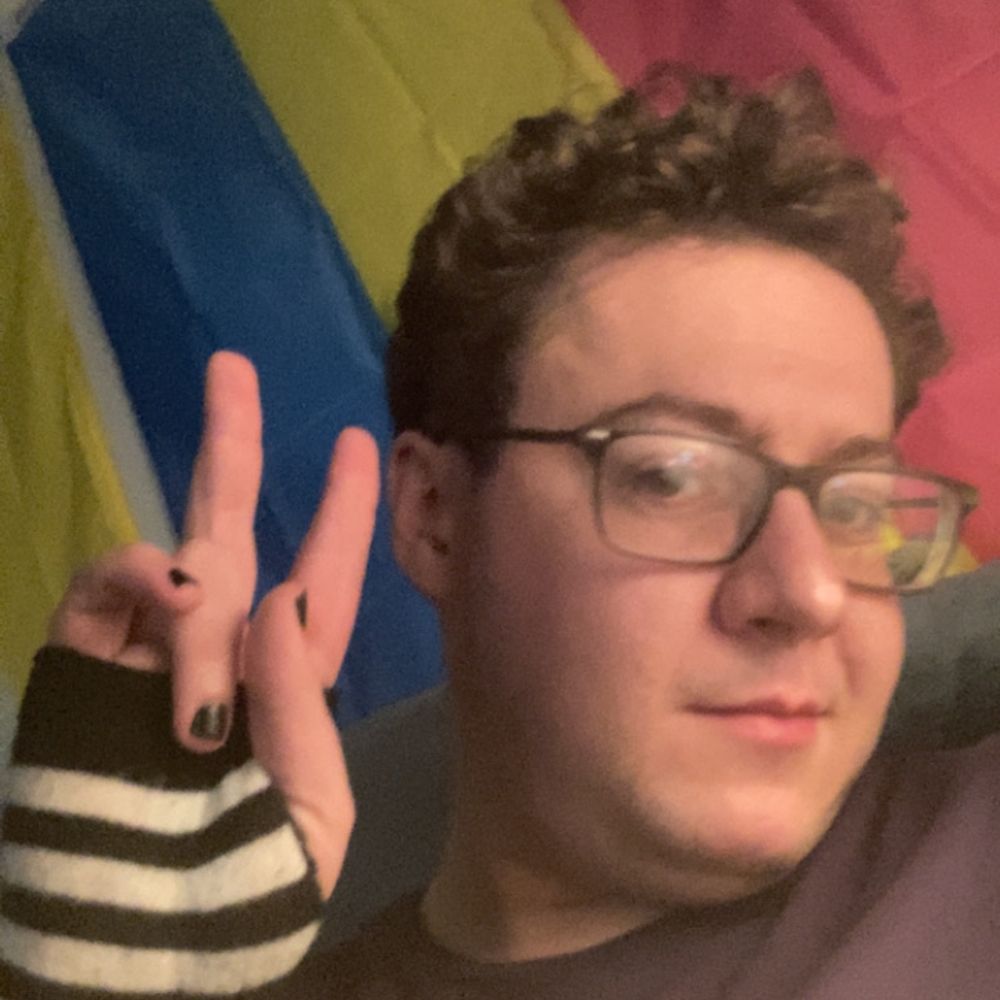 ℭ𝔞𝔪𝔢𝔯𝔬𝔫 𝔊𝔬𝔩𝔡  ⸜(｡˃ ᵕ ˂ )⸝♡ 🎀