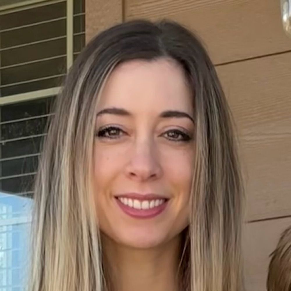 Elly Miles