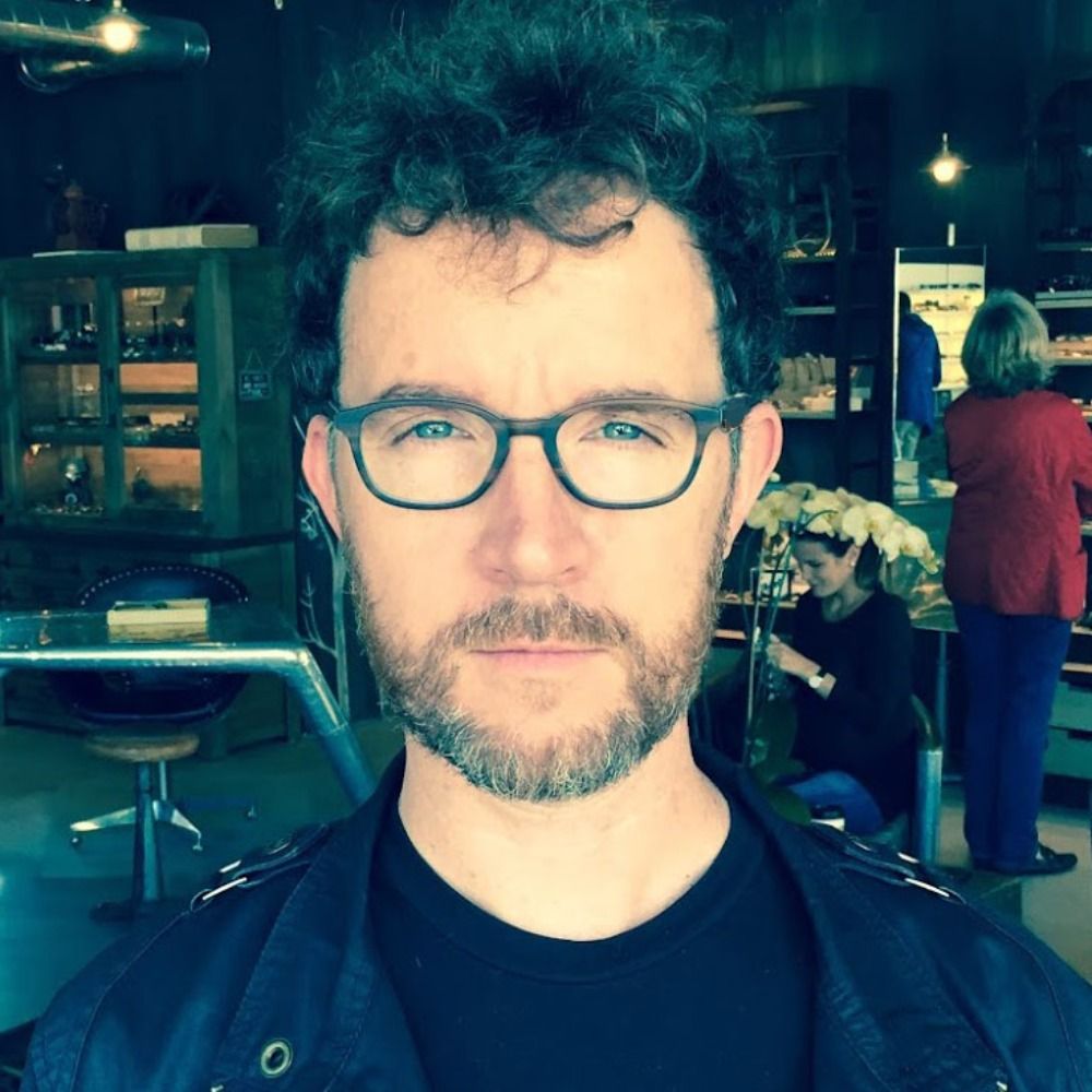             Sean Savage