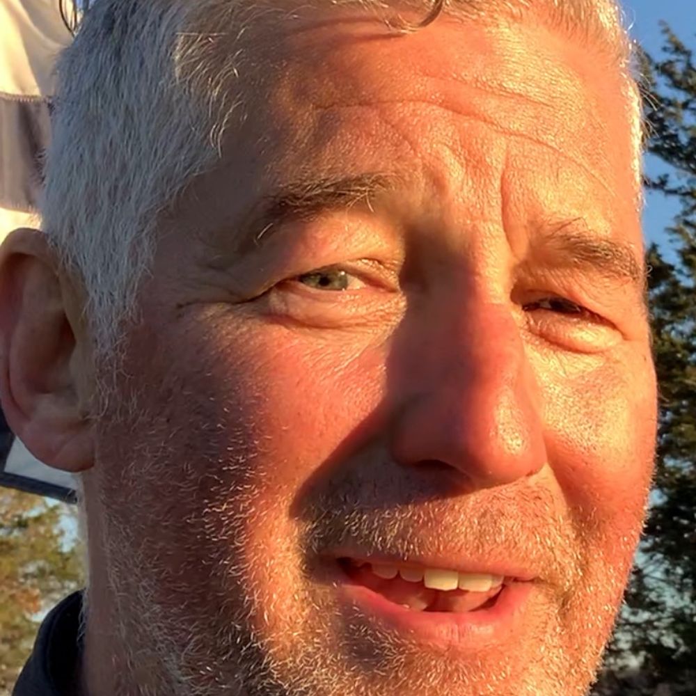 Mike Houlihan (Narayan)