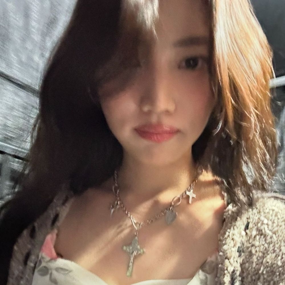⠀