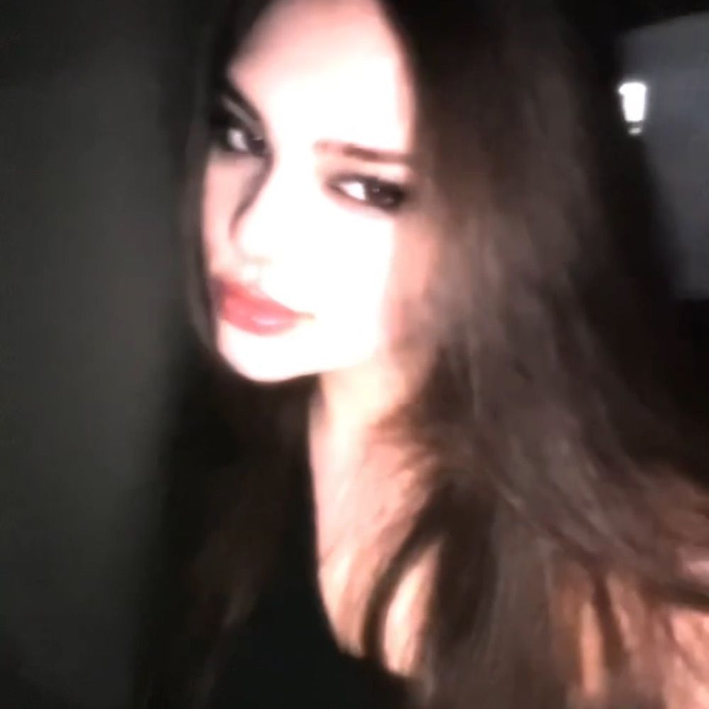 Júlia 🦇
