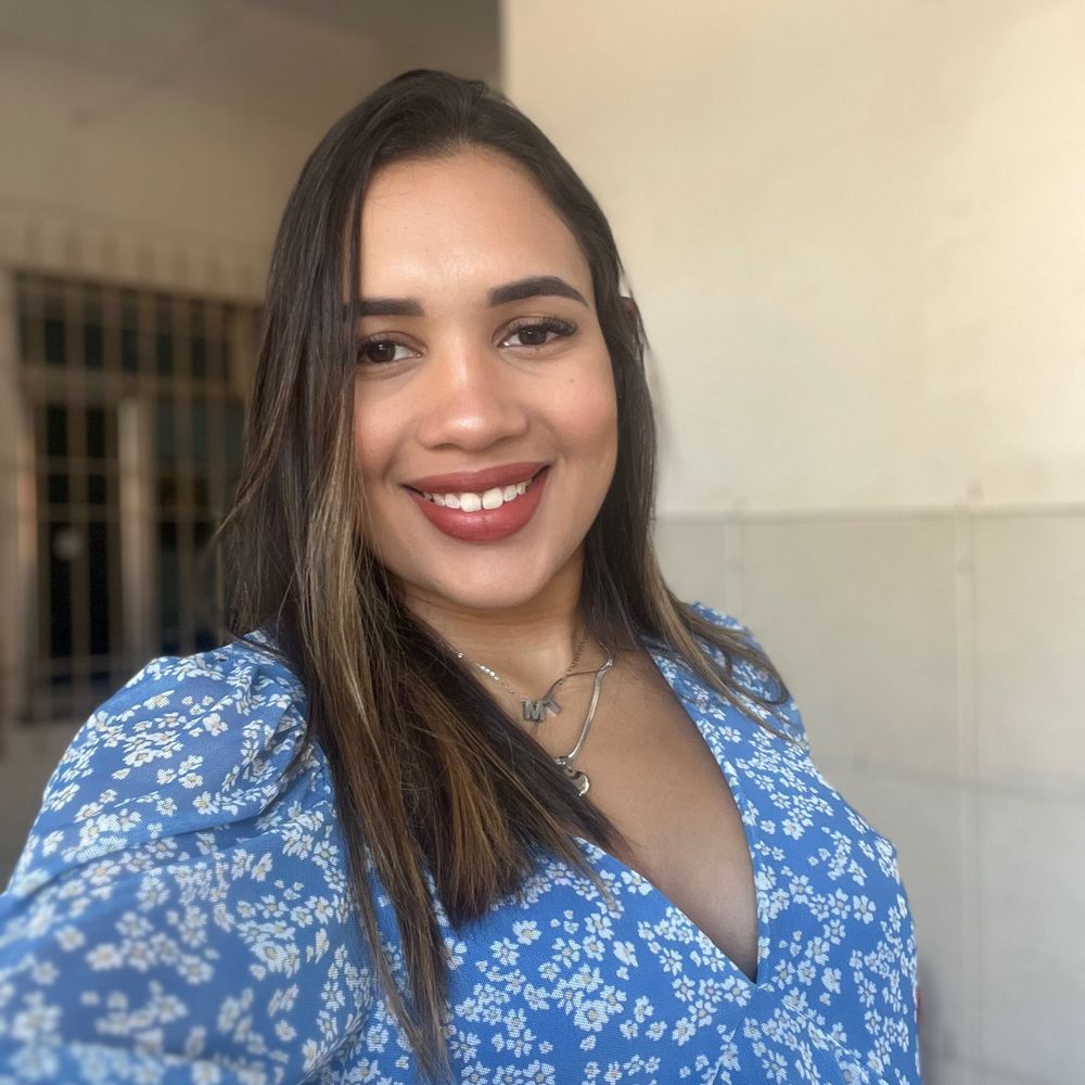 THACIANY LESSA 
