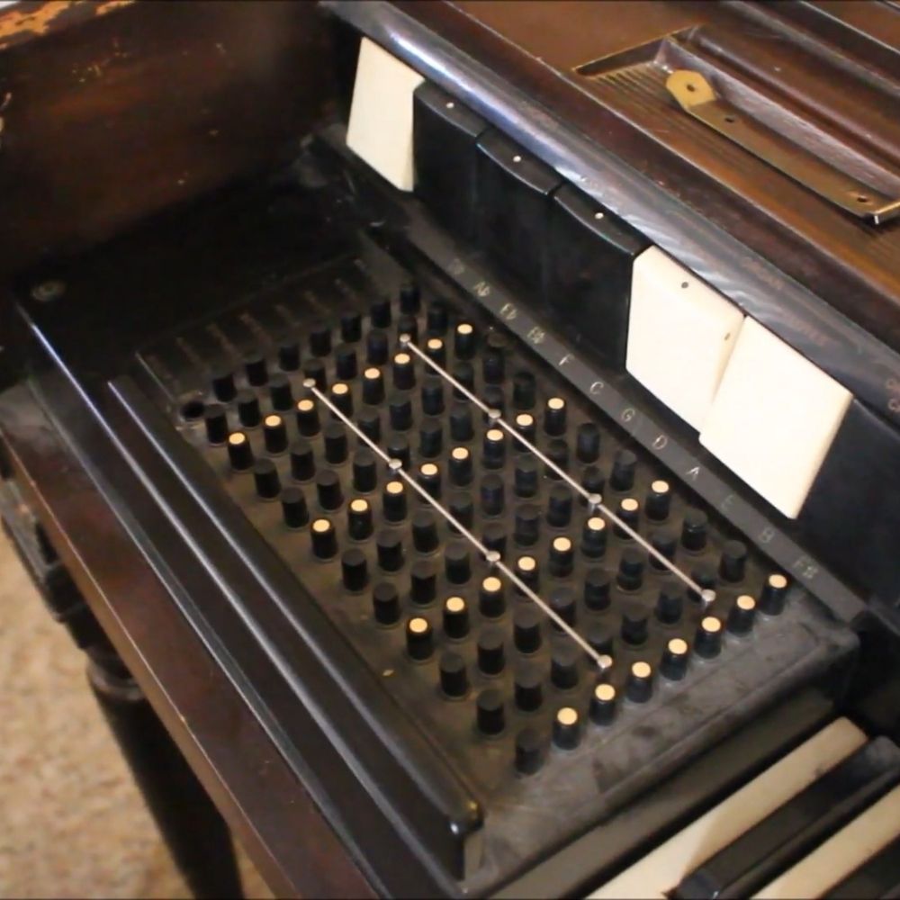 Hammond S-100 Chord Organ