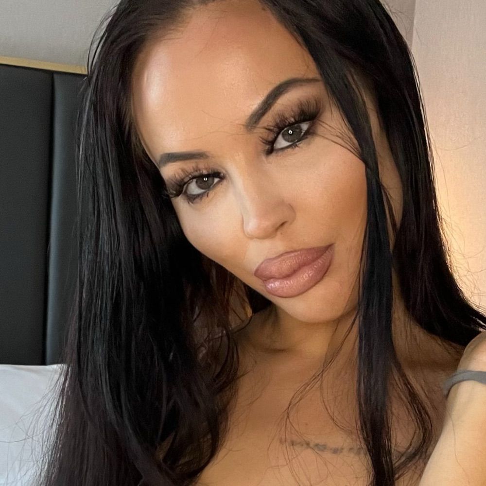 GIAdiTHROAT ONLYFANS
