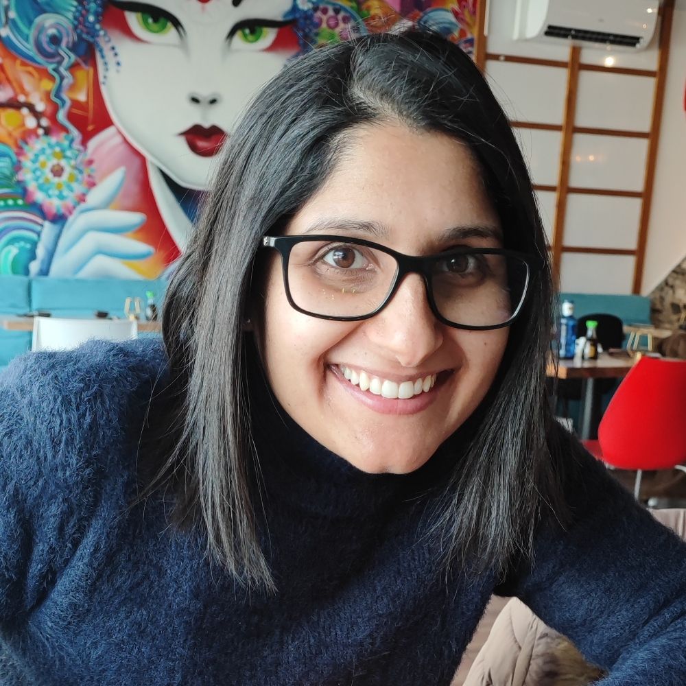 Yasmina S.