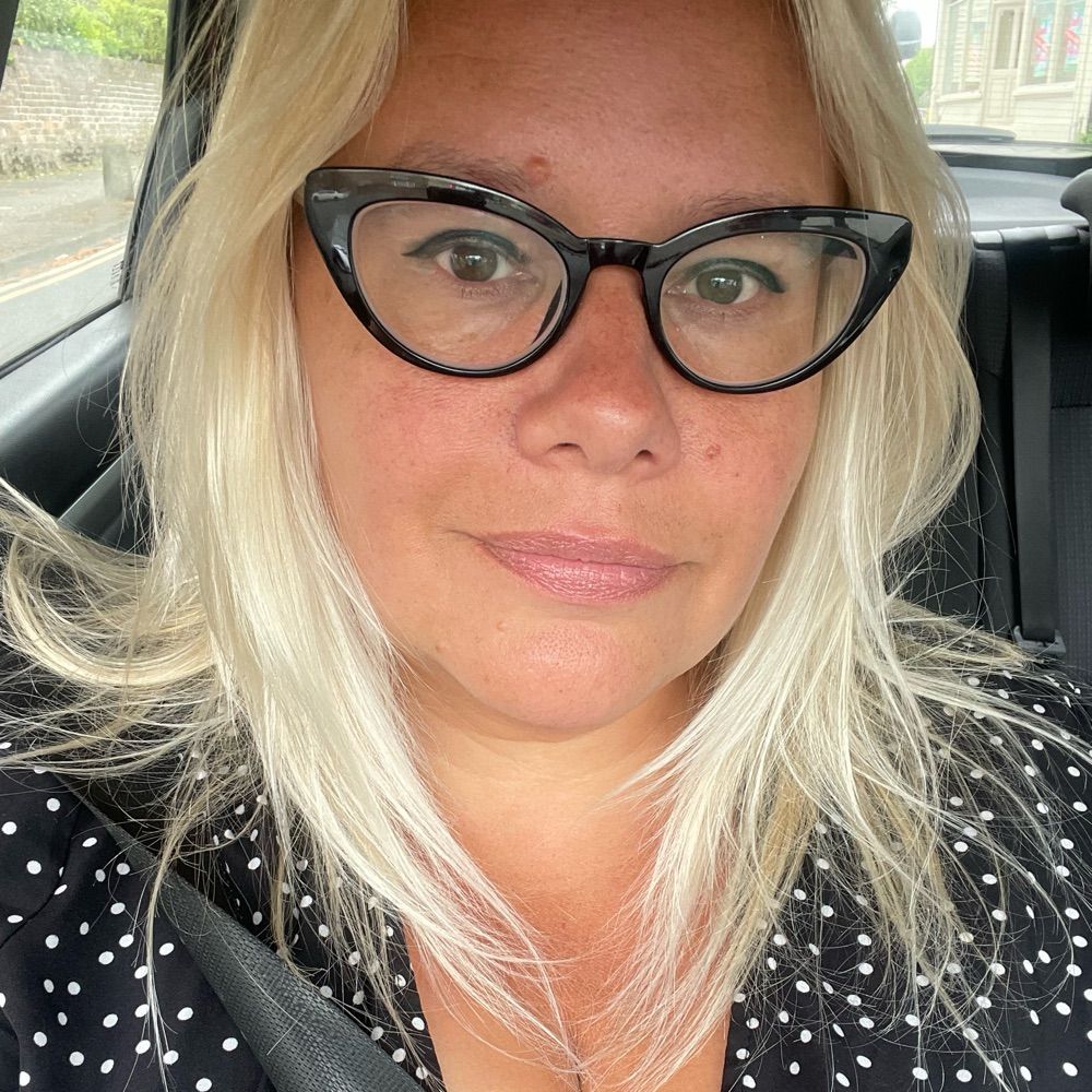 Amy Licence
