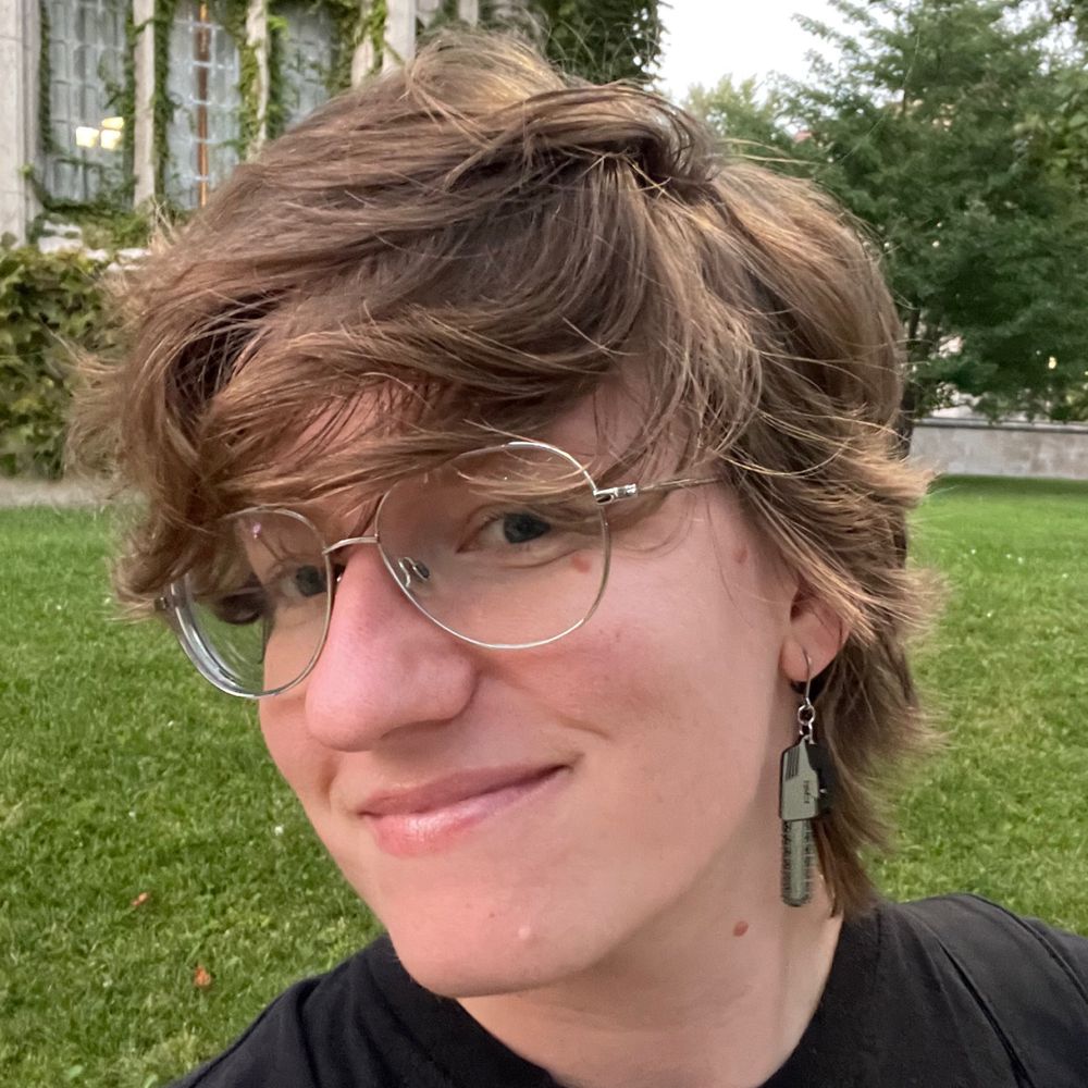 Sarah Welch-Larson's avatar
