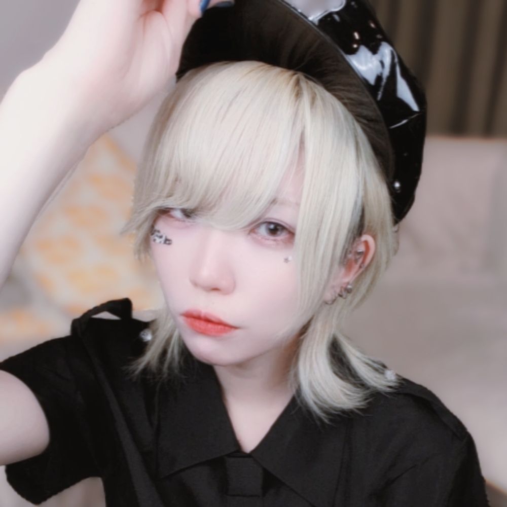 Mashiro Shimura / 志村真白 🪽🫧