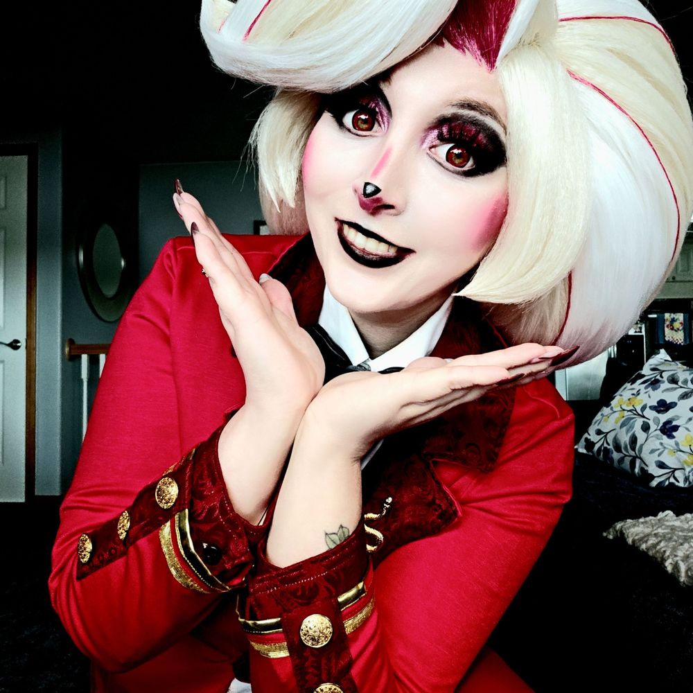 Kitties_and_tea_cosplay