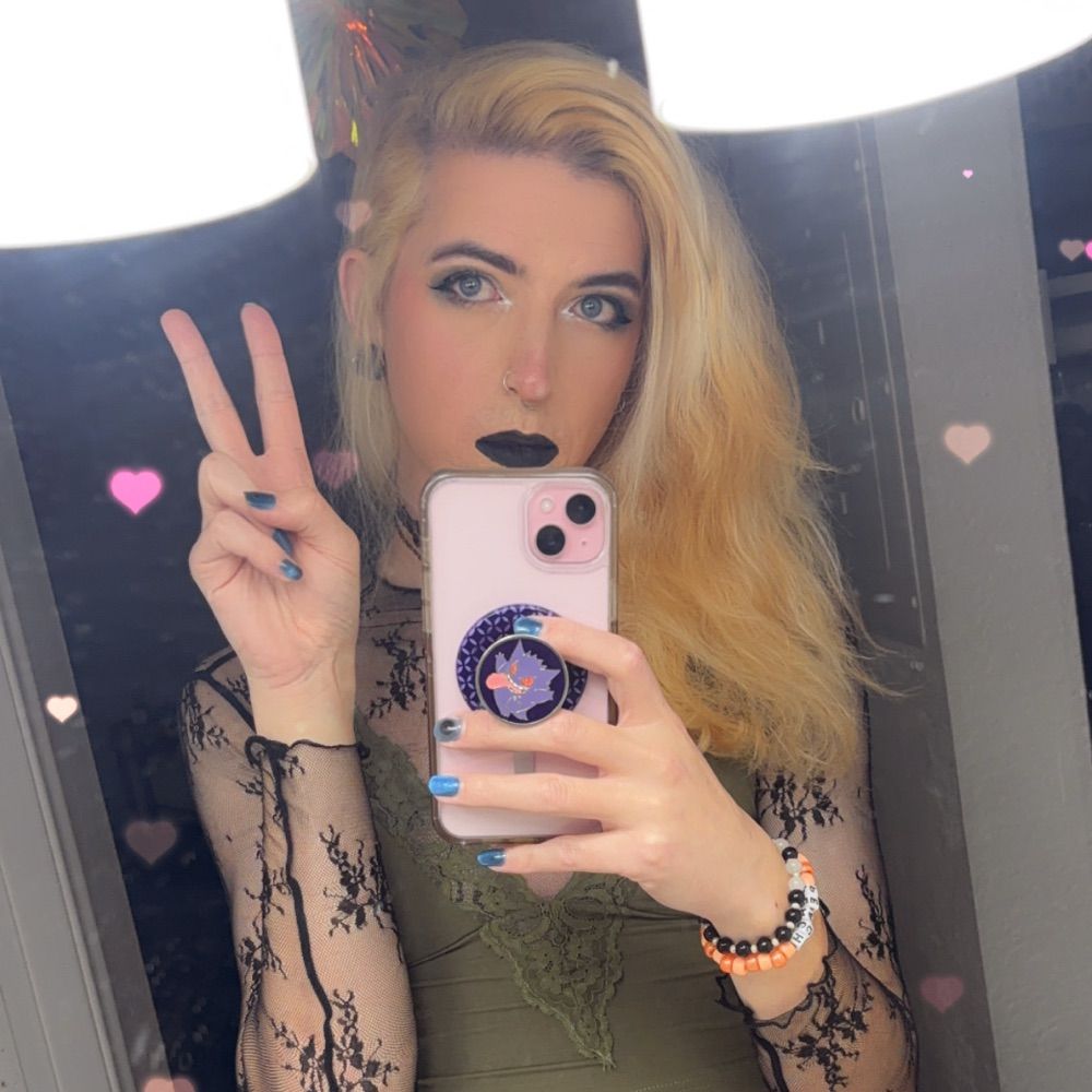 ᥫ᭡. Luna (lobotomy) ᥫ᭡.