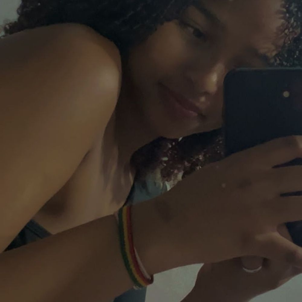 A.🧸