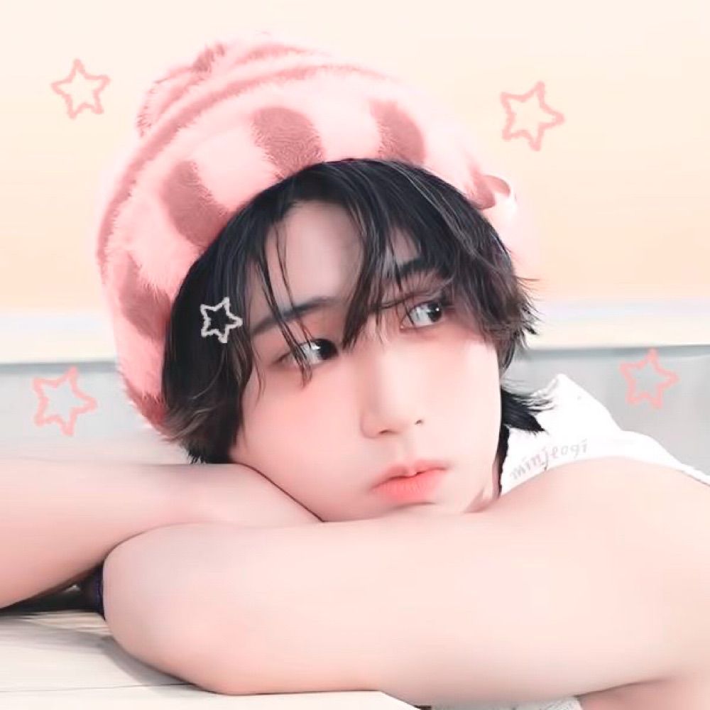 riv ꨄ