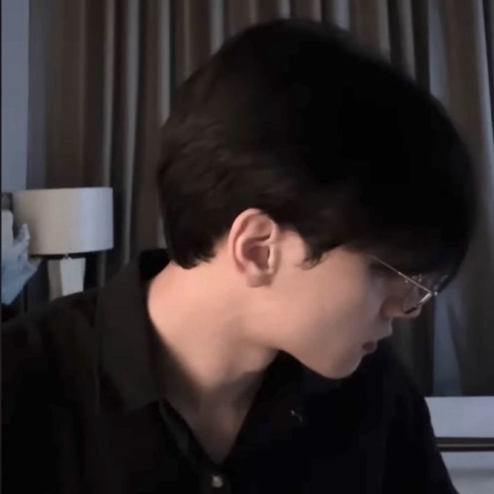 มุมุเบ้บ