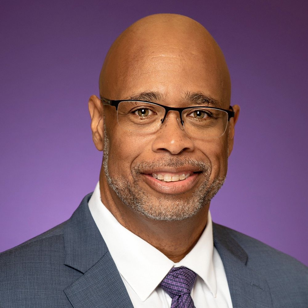 Michael Warren