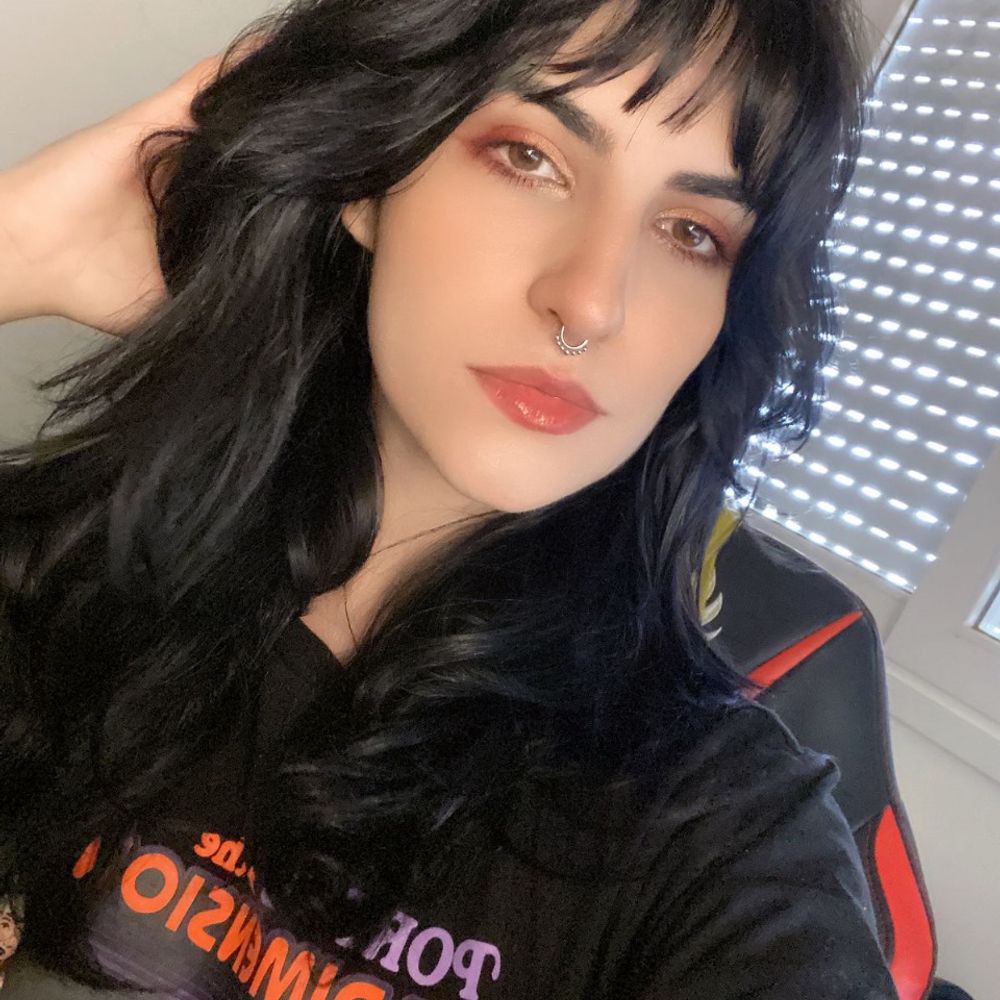 Just Mari 🐋