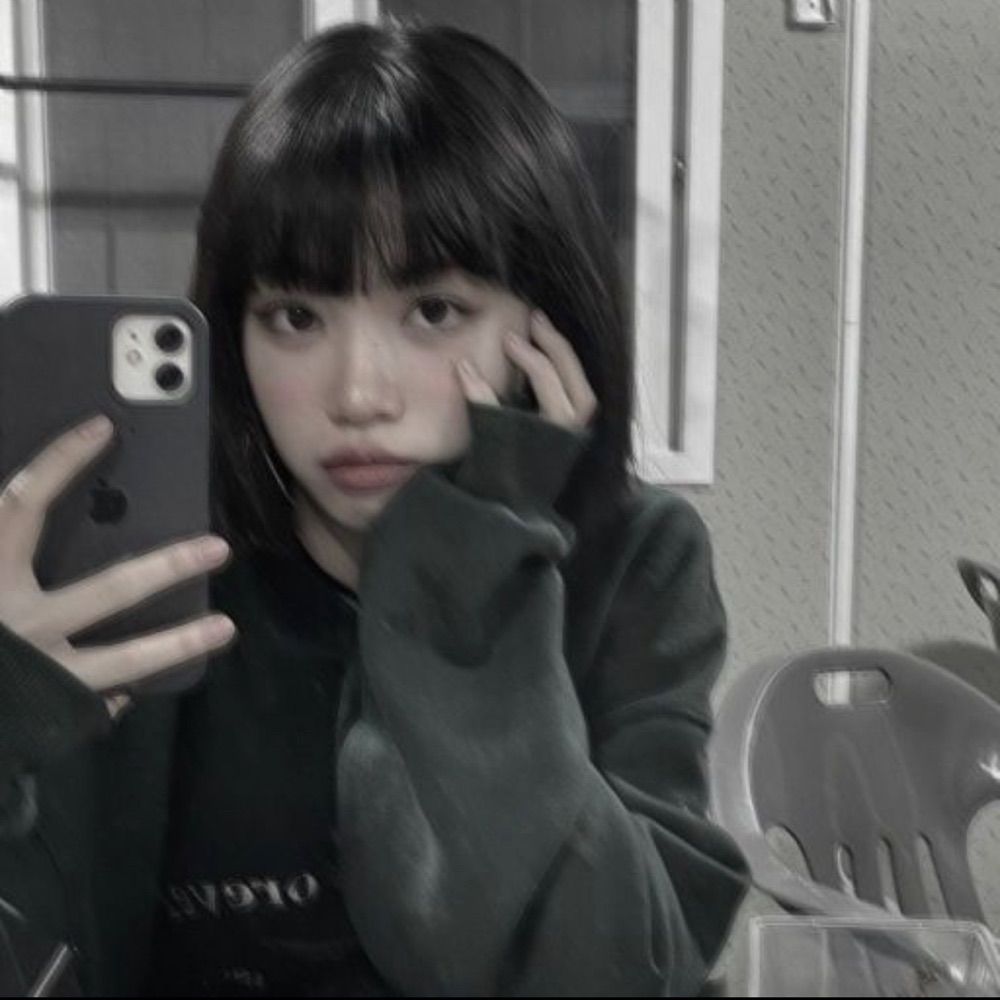 chaechae | moonstruck ୨୧