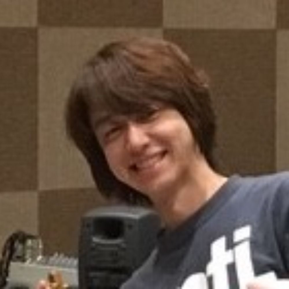 須藤ゴウ