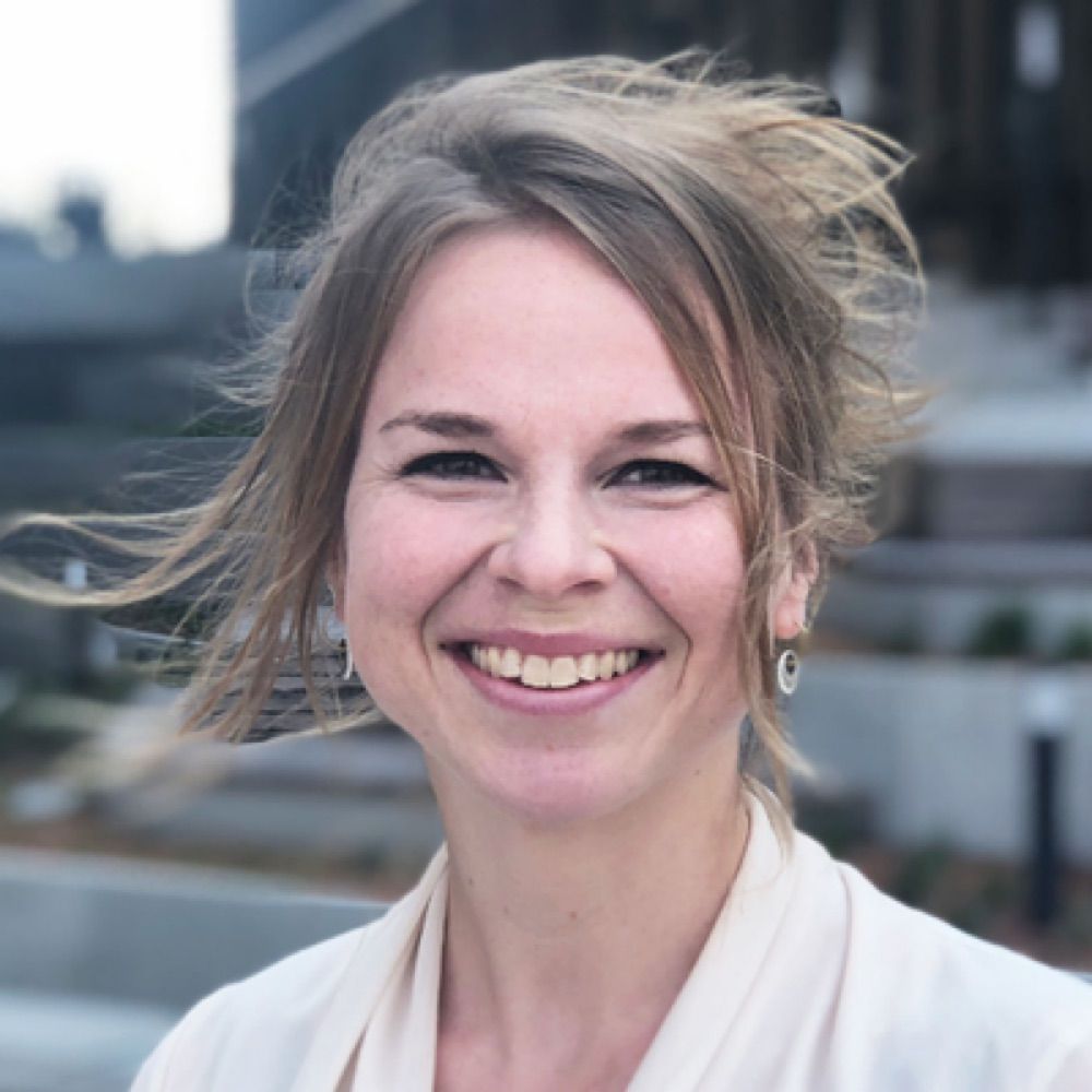 Mieke Bak