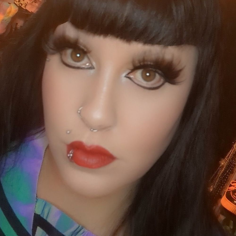 Kitten 🐾🐈‍⬛💛🤍💜🖤