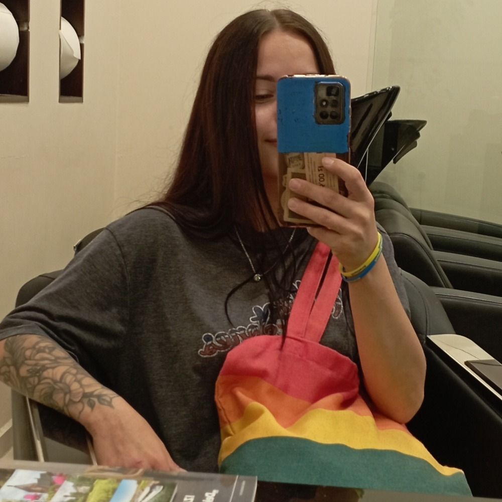 та сама коррі 🇺🇦🏳️‍🌈
